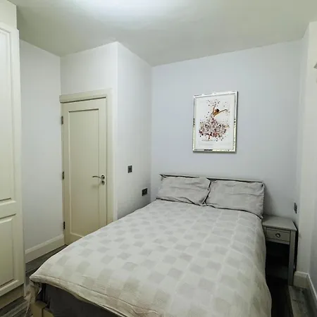 Two Bedroom Near * Maynooth