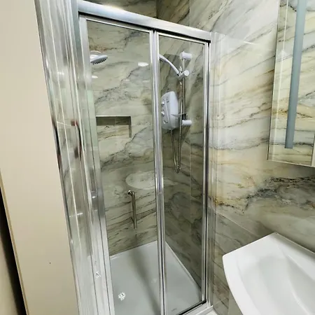 Appartement Two Bedroom Near