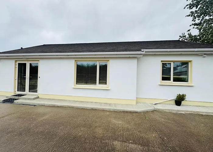 Lejlighed Two Bedroom Near *